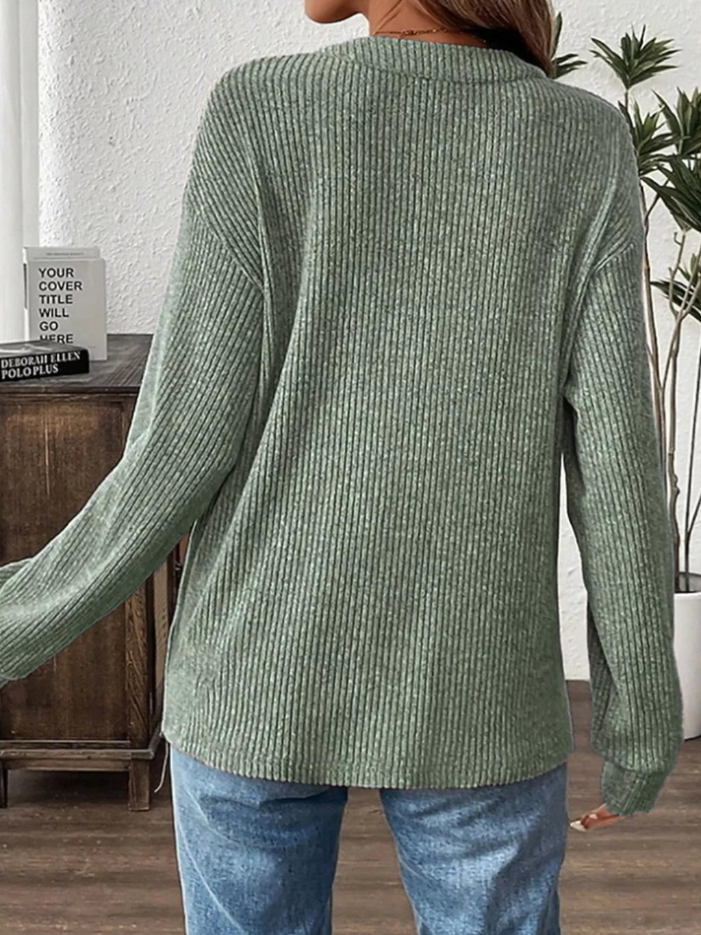 Ribbed Button Detail Long Sleeve T-Shirt in Green