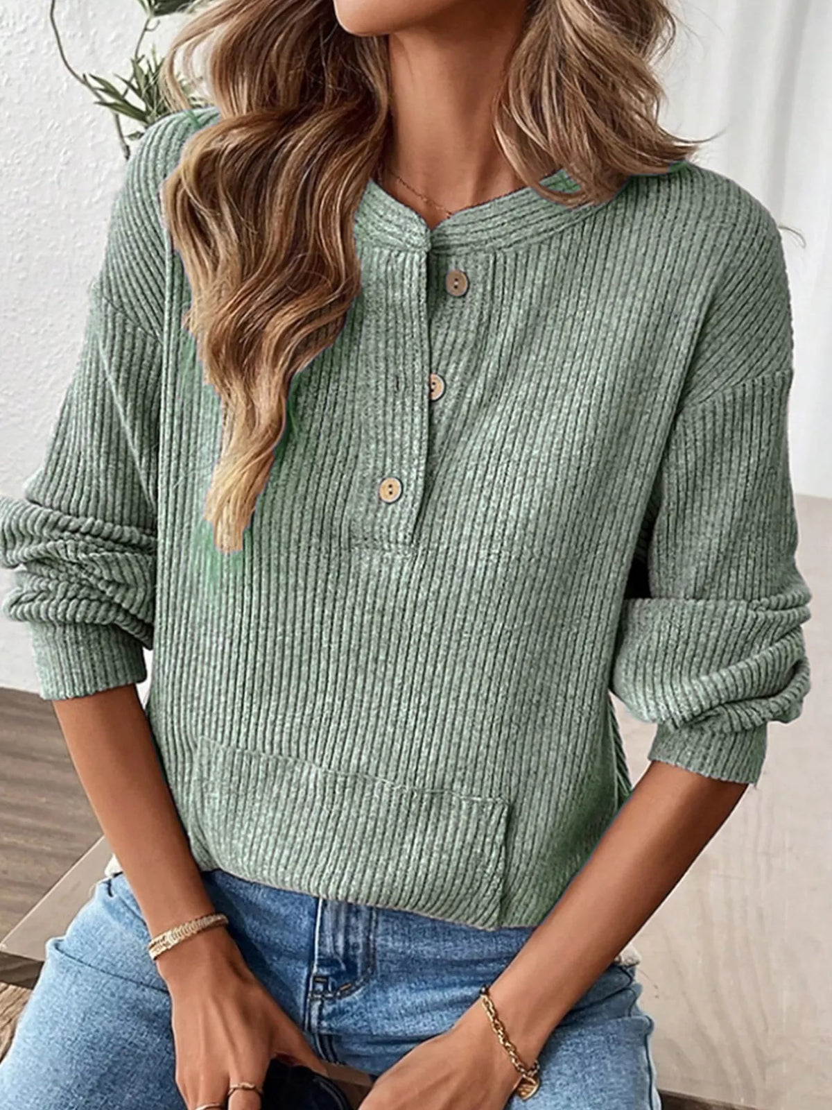 Ribbed Button Detail Long Sleeve T-Shirt in Green